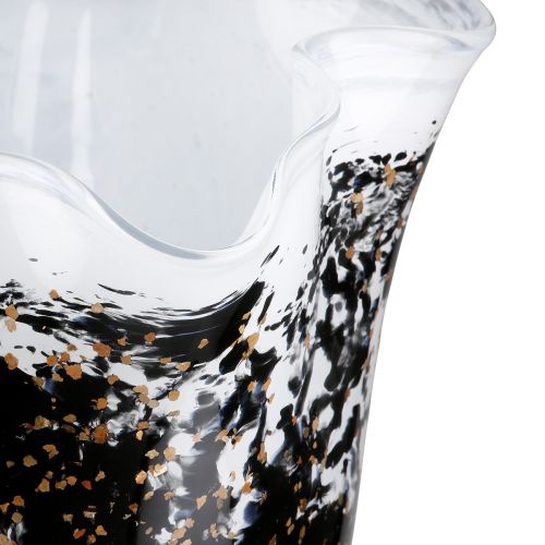 Vase "Petunia" - elegance and craftsmanship in black and white