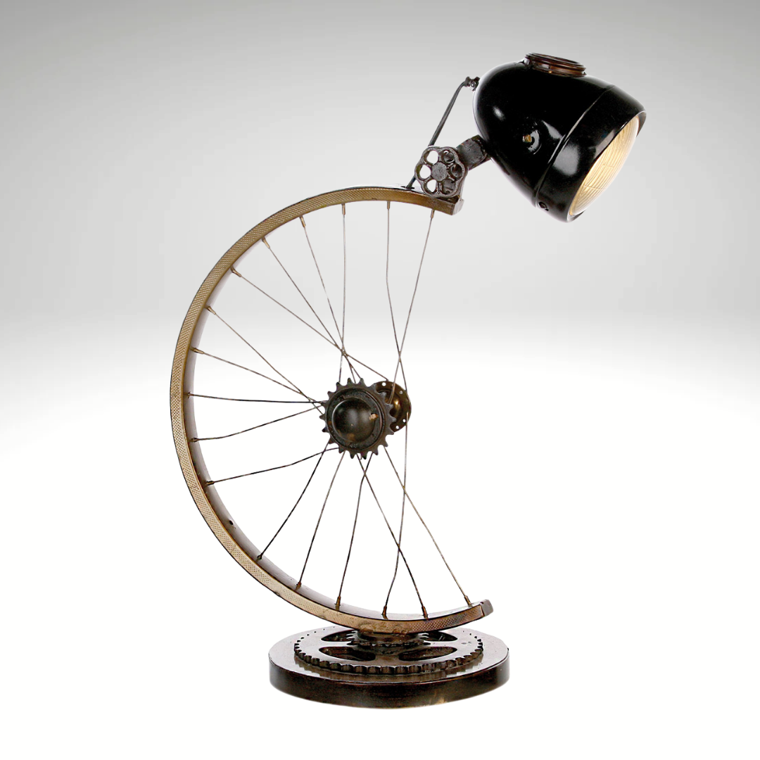 Tischleuchte "Cycle" – Stilvolles Fahrradmotiv im industriellen Design