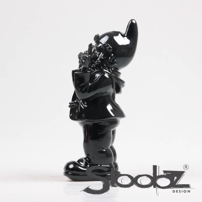 STOOBZ Design Dwarf "Peace" – A sign of peace with style