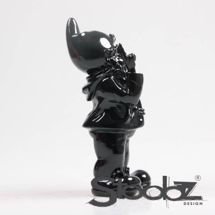 STOOBZ Design Dwarf "Peace" – A sign of peace with style
