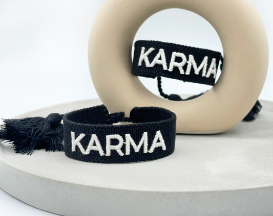 KARMA Statement Armband – Stilvoller Begleiter im Boho Style