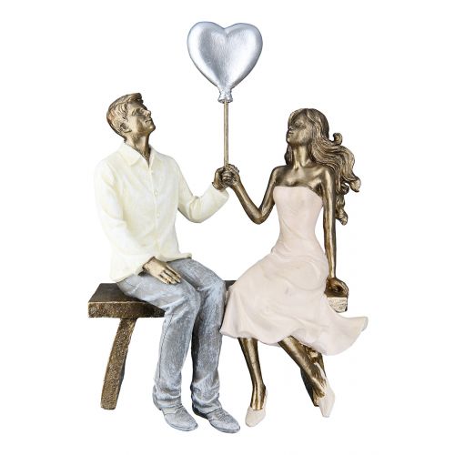 Couple - Romantic resin figure with heart balloon