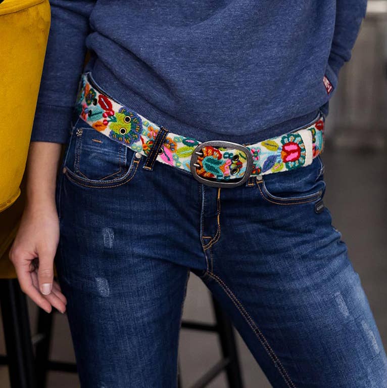 Emely Belt – A must-have accessory from Smitten