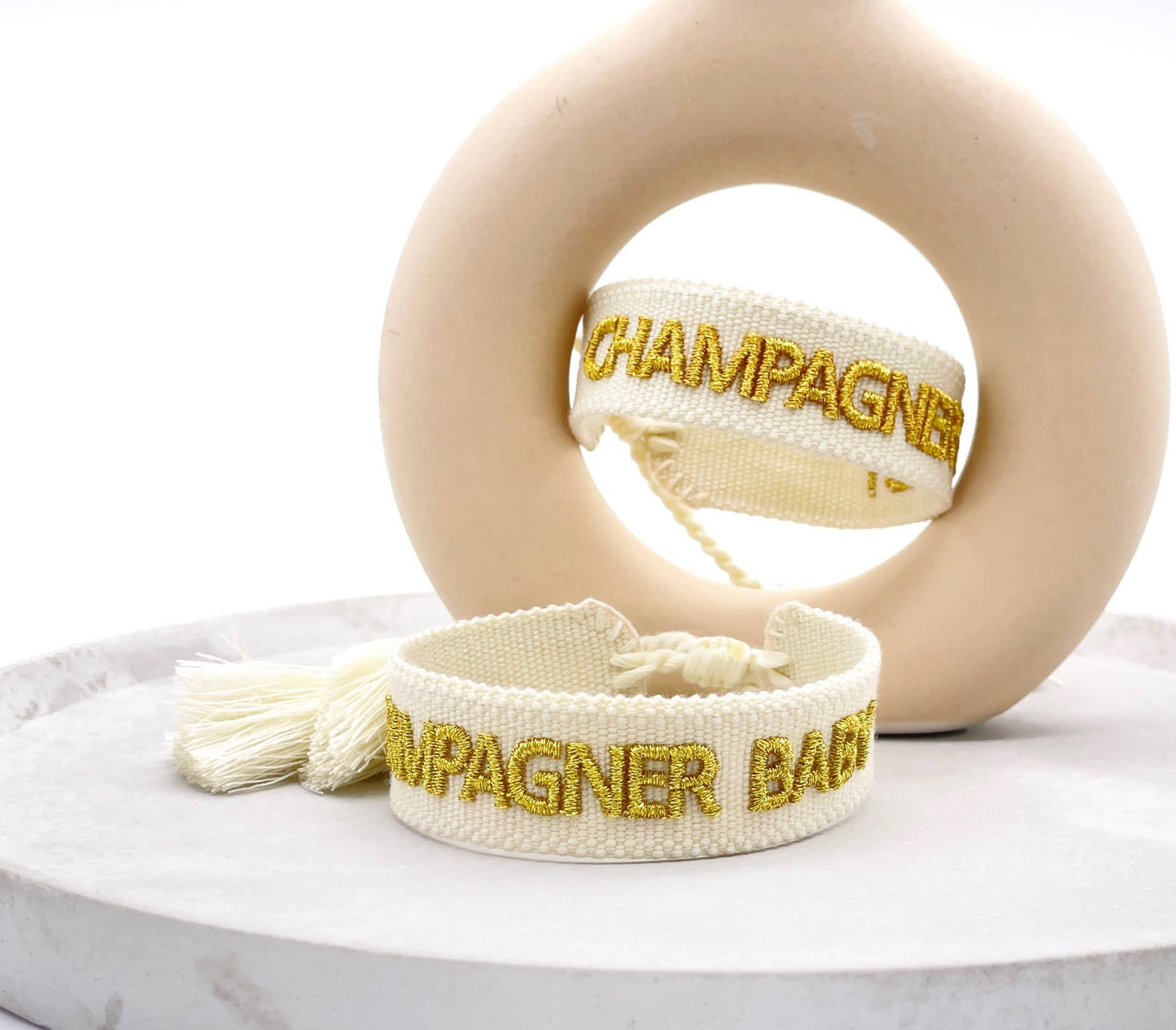 CHAMPAGNER BABY Statement Armband – Boho Style für dein Handgelenk