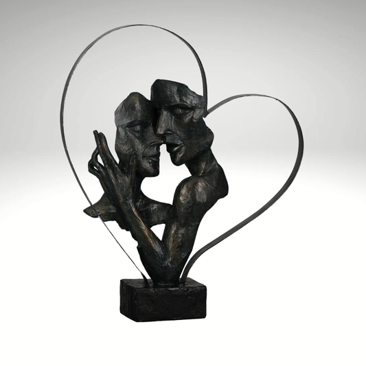 Sculpture "Essential" - Expression of love in artistic design