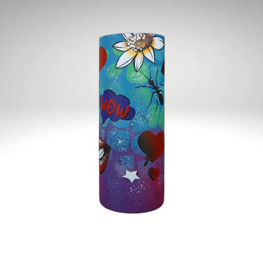 Street Art Vase – Glasvase mit Graffitimotiv und Herzdesign